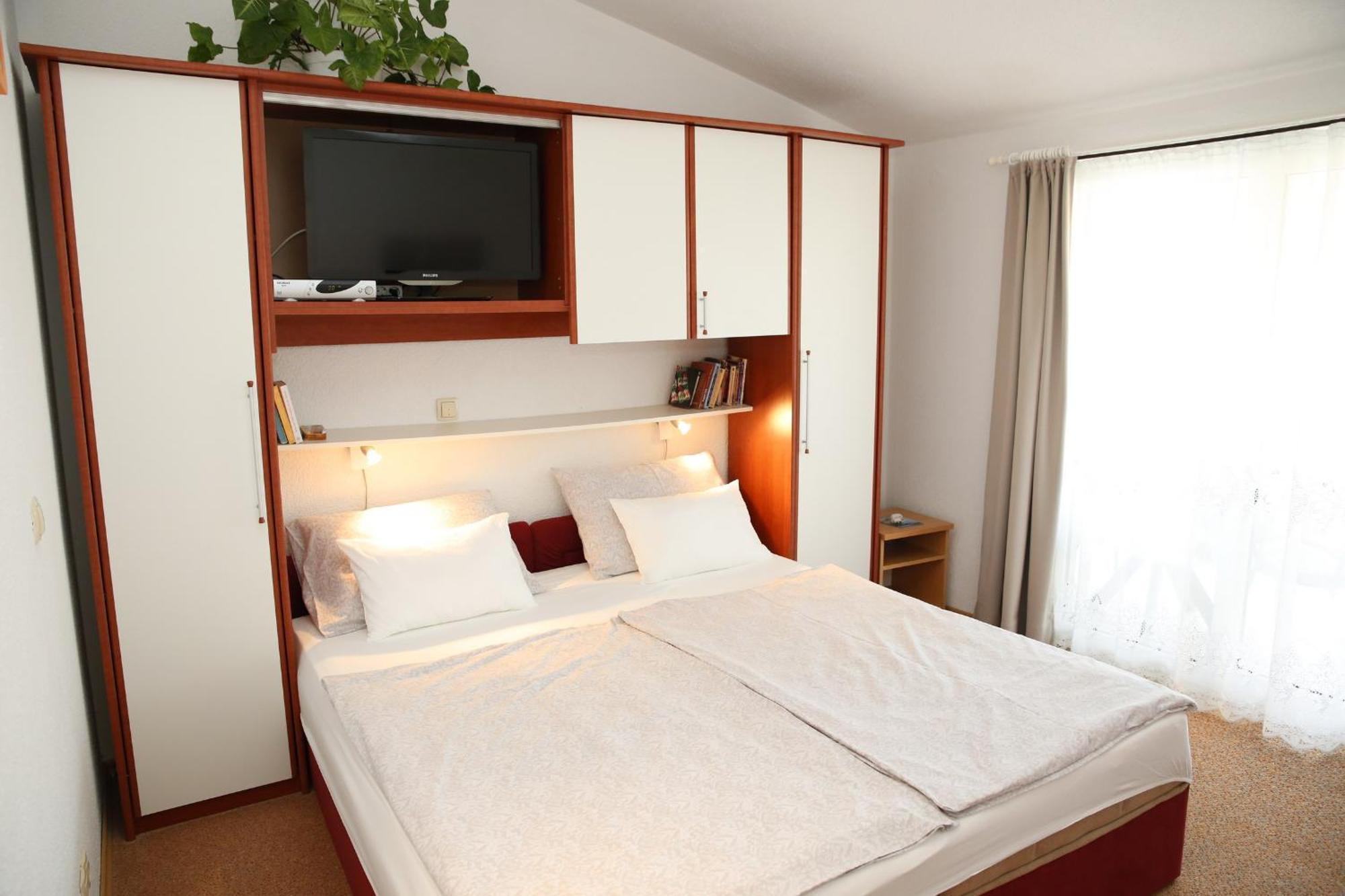 Apartments Katarine Zrinske Vodice Extérieur photo