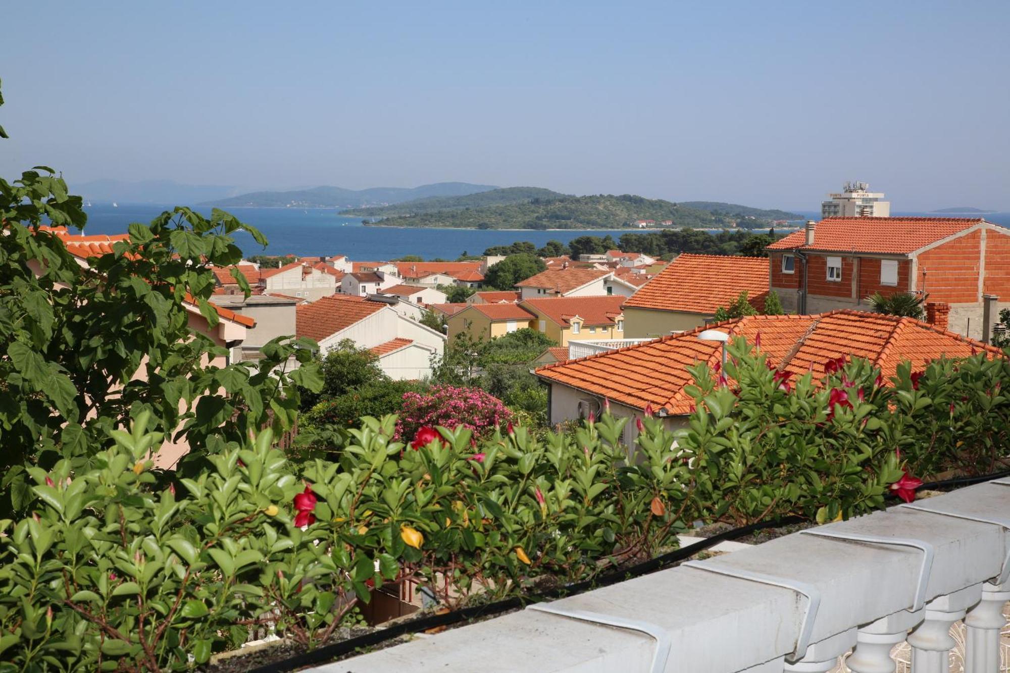 Apartments Katarine Zrinske Vodice Extérieur photo
