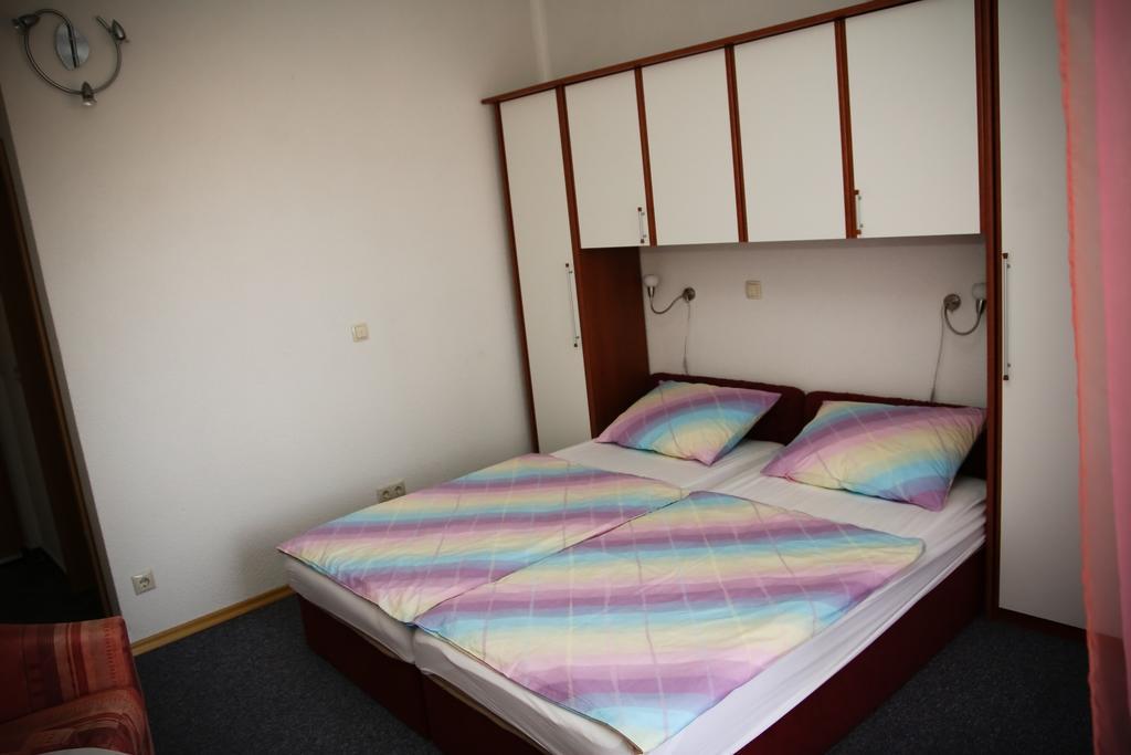 Apartments Katarine Zrinske Vodice Extérieur photo